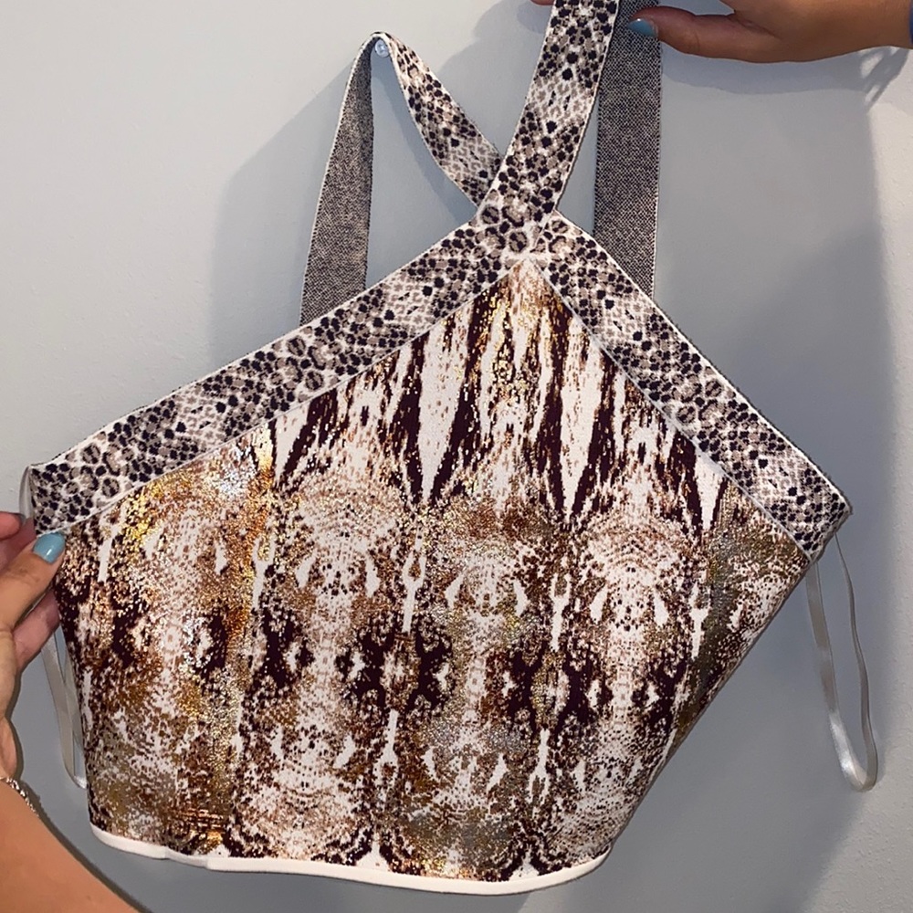 Bcbg top